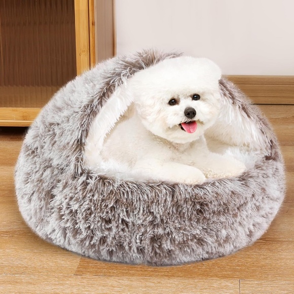 Round Small Cave Dog Bed - New in Bag - 20"x20" - Picture 2 of 10